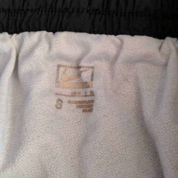 like new Nike women's running shorts size s key pocket inside - Picture 3 of 7
